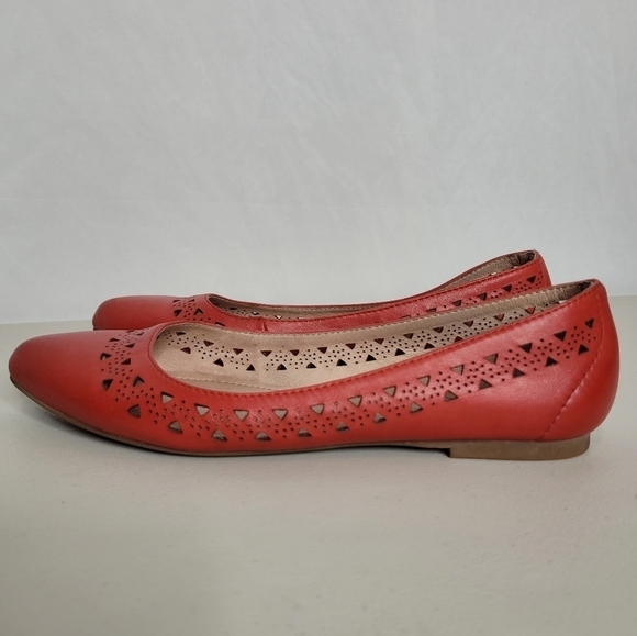 Miz Mooz NYC Red Bombay Cutout Pointed Toe Ballet Flats - Size 7 - 7.5 (7/37.5) - Picture 4 of 15